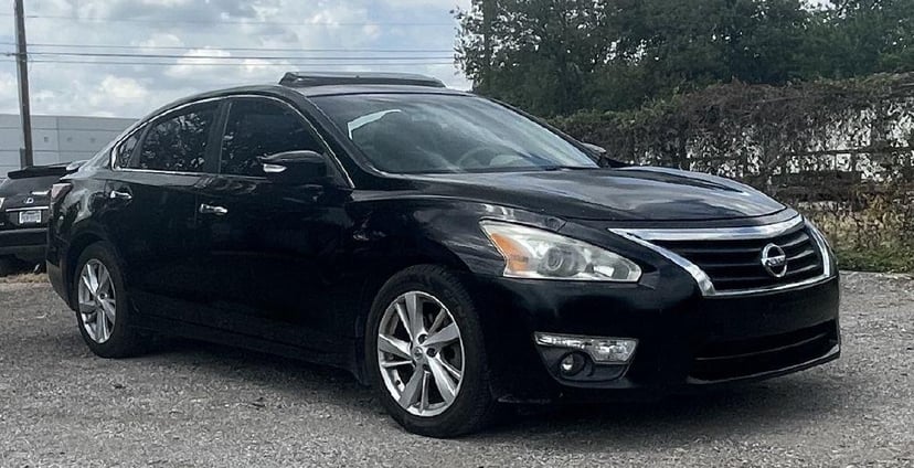 2015 Nissan Altima - Image 1