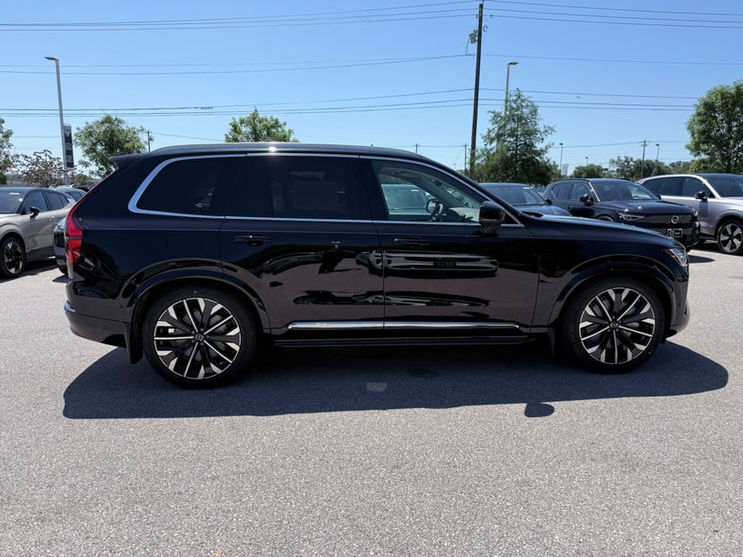 2026 Volvo XC90 - Image 3