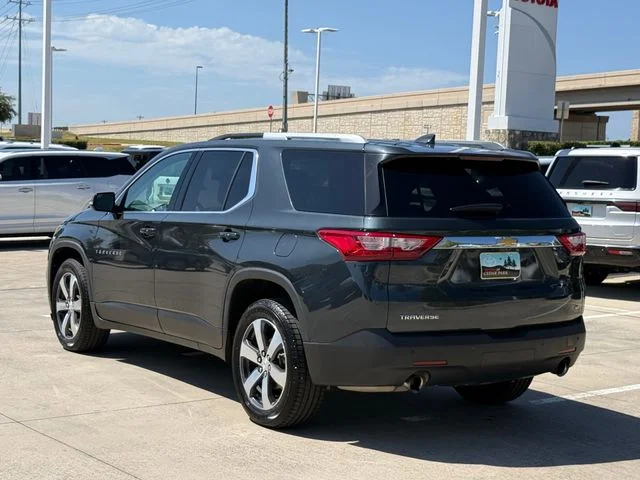 2018 Chevrolet Traverse - Image 2