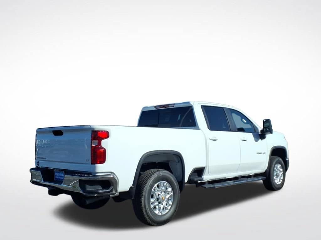 2026 Chevrolet Silverado 3500 HD - Image 2