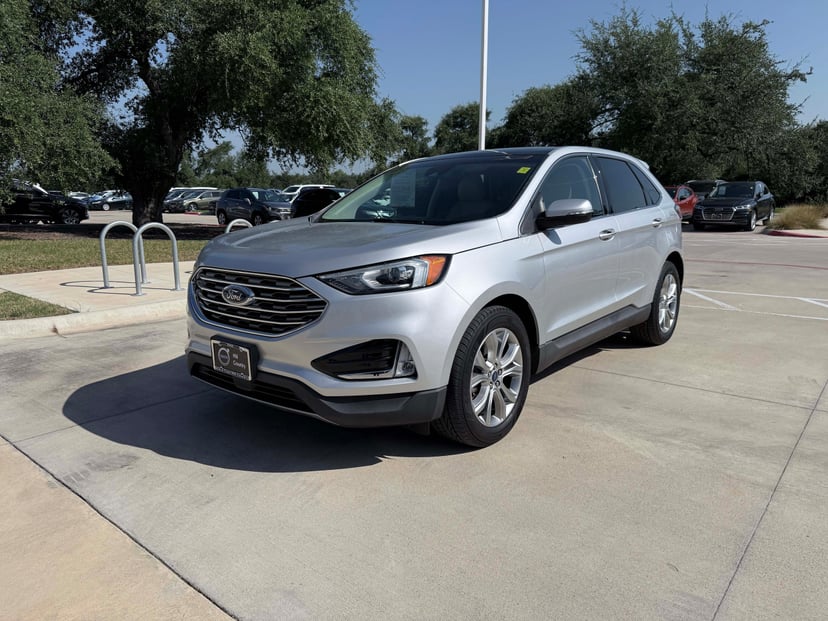 2019 Ford Edge - Image 1