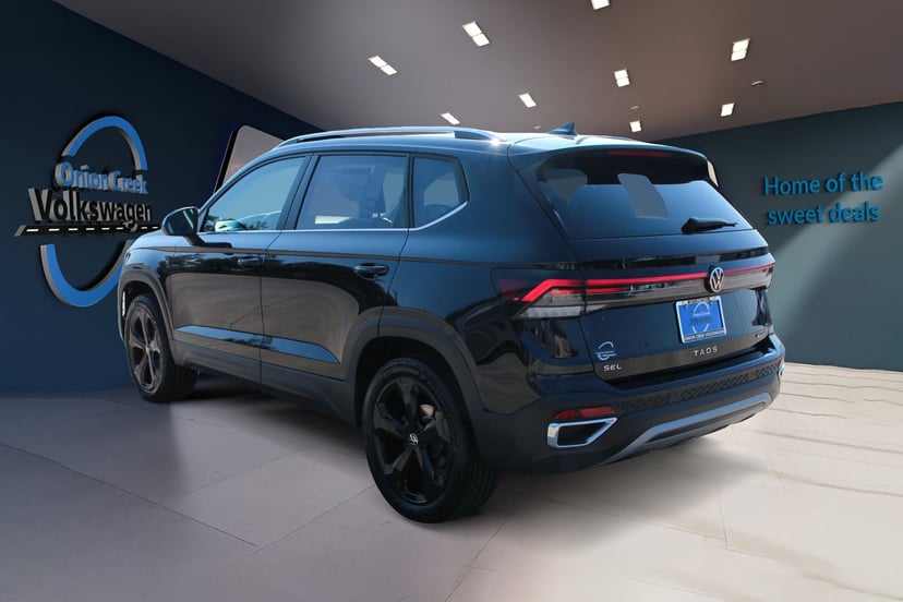 2025 Volkswagen Taos - Image 3