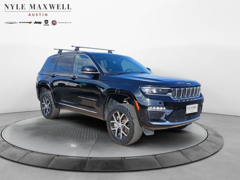 2022 Jeep Grand Cherokee - Image 2