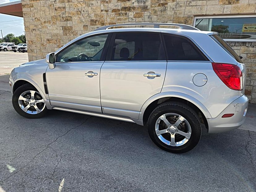 2013 Chevrolet Captiva Sport - Image 3