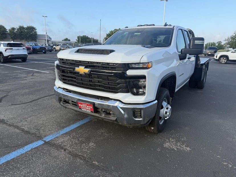 2025 Chevrolet Silverado 3500 HD - Image 1