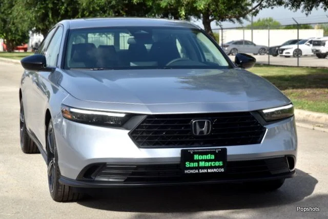 2026 Honda Accord Sedan SE 4D Sedan Silver Metallic - Image 2