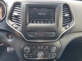 2019 Jeep Cherokee - Preview 10