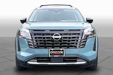 2026 Nissan Pathfinder - Image 2