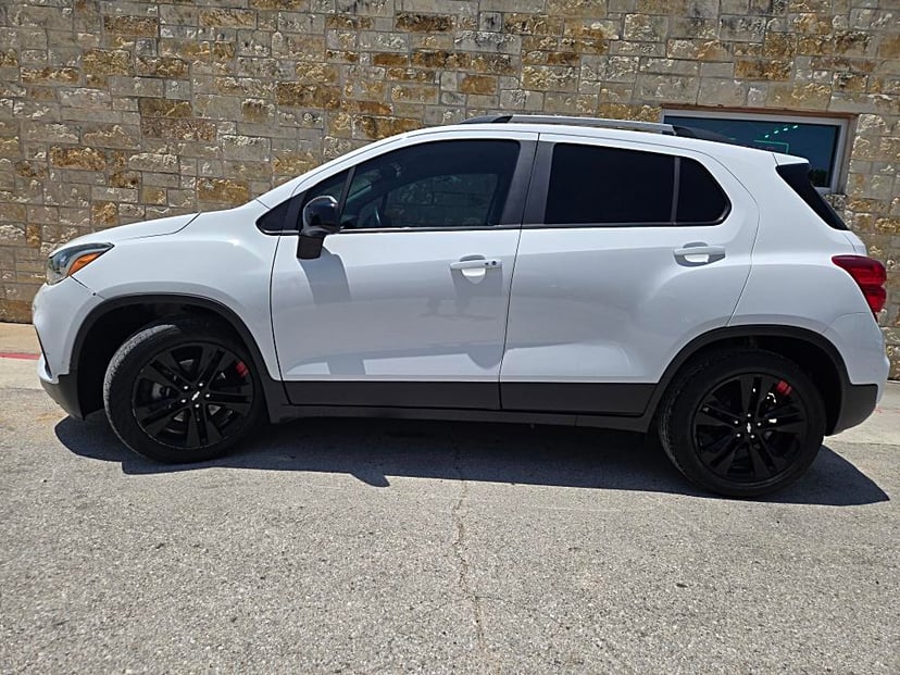 2020 Chevrolet Trax - Image 2
