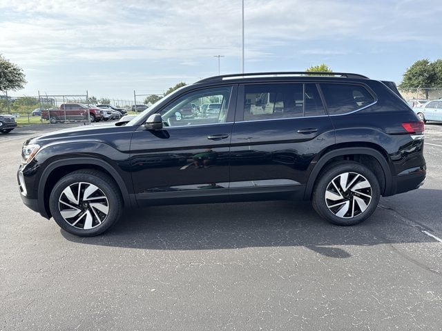 2026 Volkswagen Atlas - Image 2