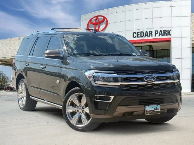 2022 Ford Expedition - Image 1