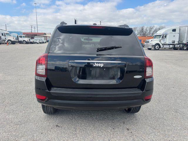 2016 Jeep Compass - Image 2