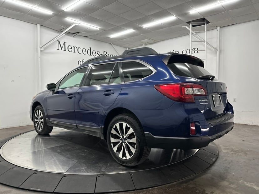 2017 Subaru Outback - Image 2