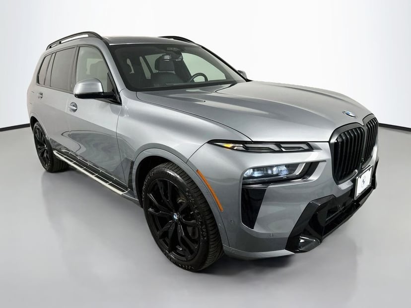 2023 BMW X7 - Image 1