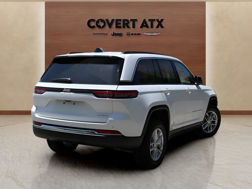 2026 Jeep Grand Cherokee - Image 2