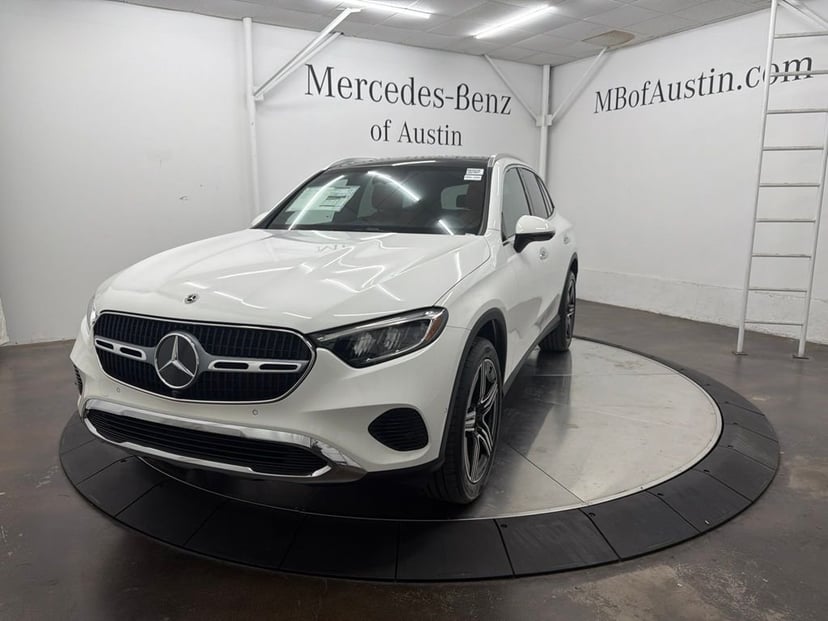 2027 Mercedes-Benz GLC - Image 1