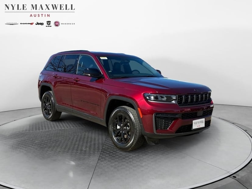 2026 Jeep Grand Cherokee Laredo Altitude - Image 1