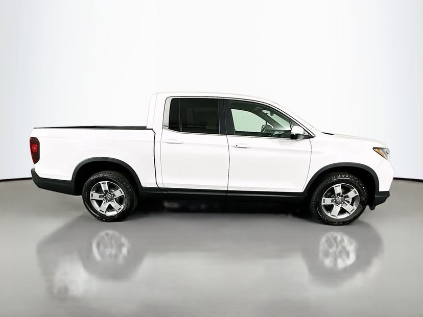 2026 Honda Ridgeline - Image 2