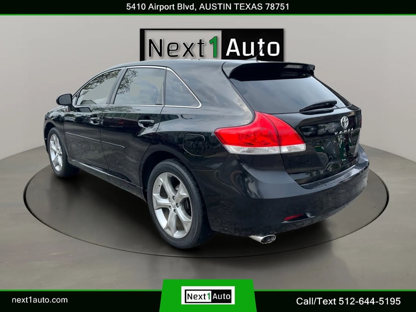 2010 Toyota Venza - Image 1