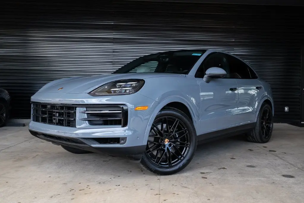 2026 Porsche Cayenne - Image 1