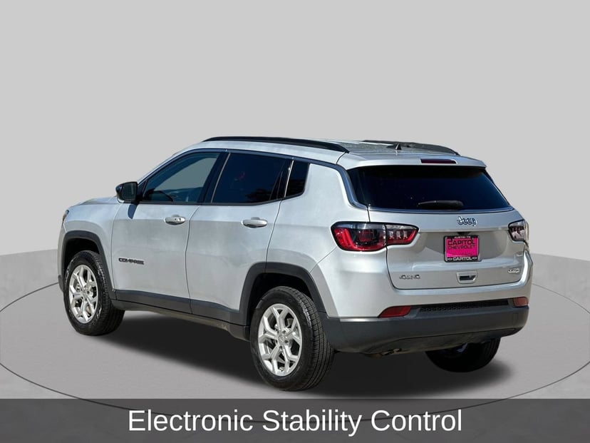 2024 Jeep Compass - Image 3