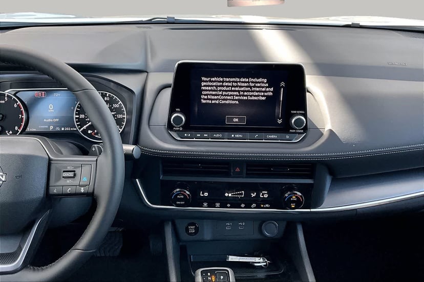 2026 Nissan Rogue - Image 2
