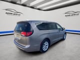 2017 Chrysler Pacifica - Preview 3