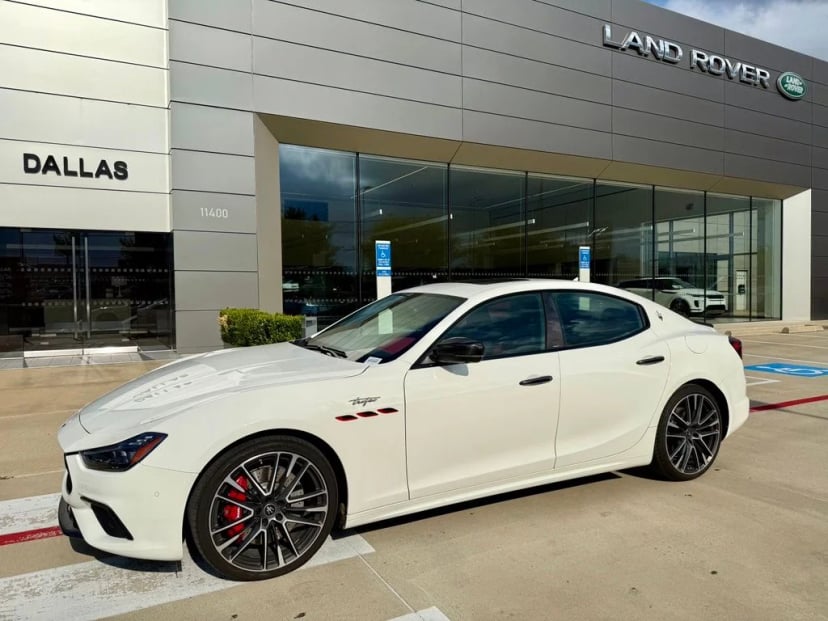 2023 Maserati Ghibli - Image 1