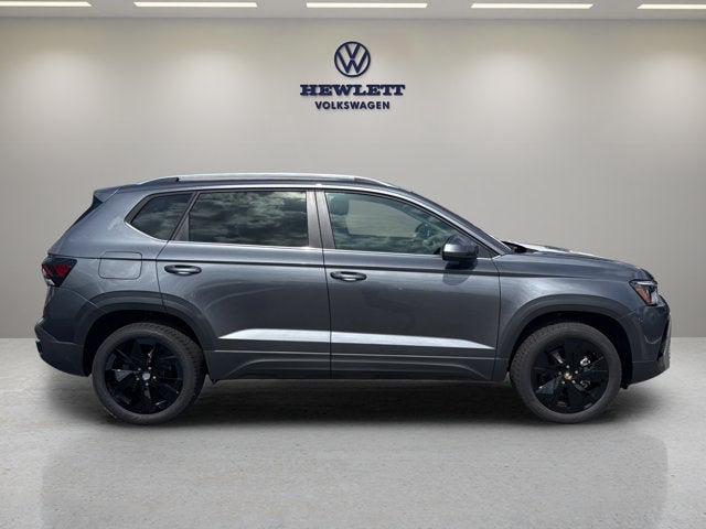 2026 Volkswagen Taos - Image 2
