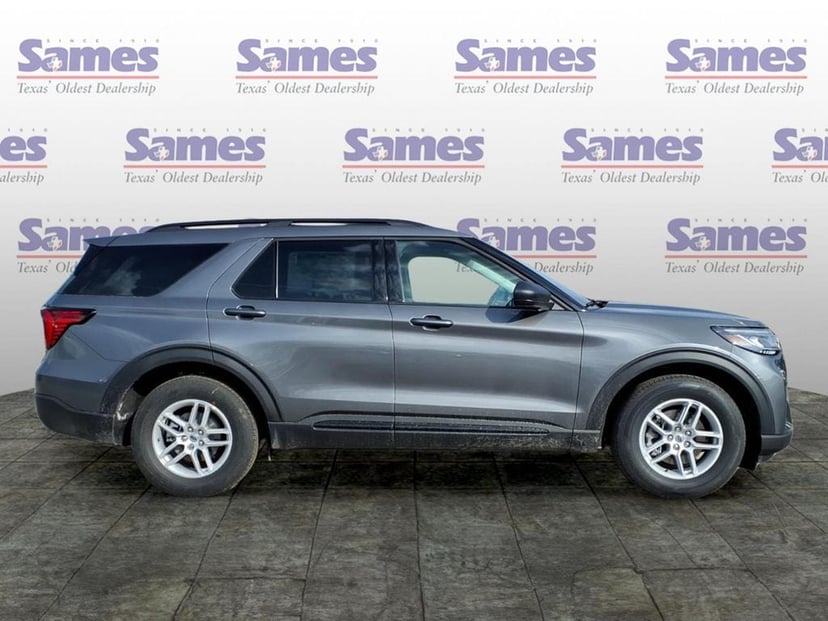 2026 Ford Explorer - Image 2