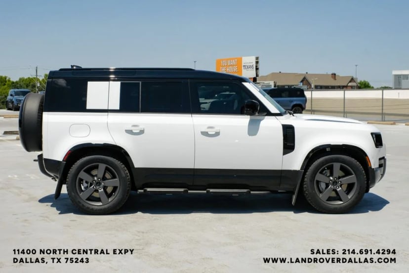 2026 Land Rover Defender - Image 2