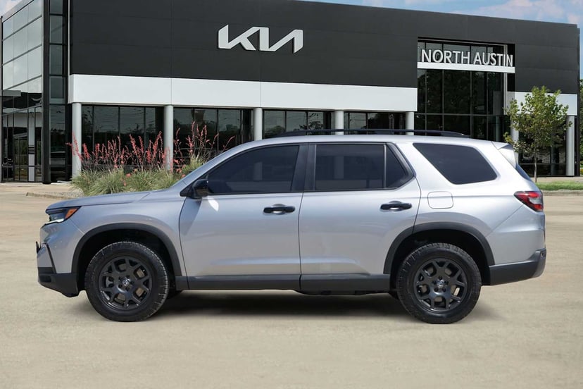 2025 Honda Pilot - Image 2