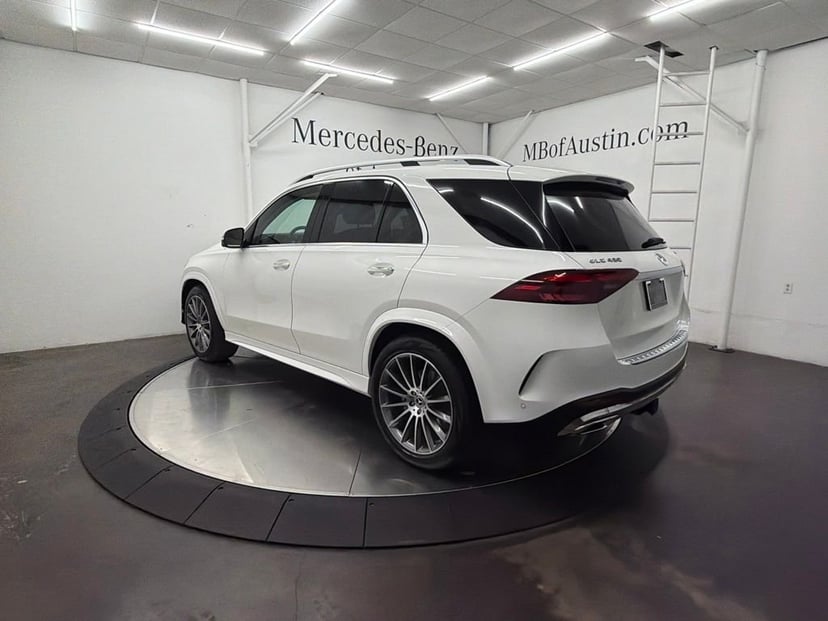 2026 Mercedes-Benz GLE - Image 3