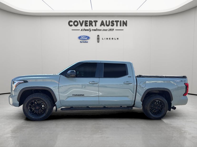 2022 Toyota Tundra - Image 2