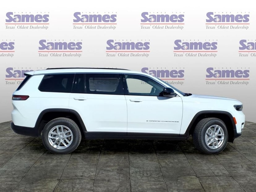 2026 Jeep Grand Cherokee - Image 3