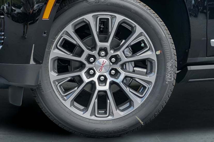 2026 GMC Yukon - Image 3