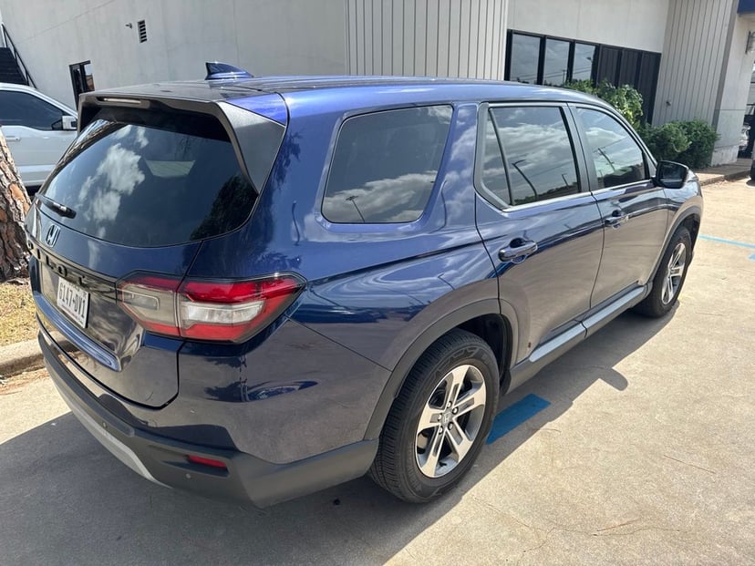 2025 Honda Pilot - Image 3