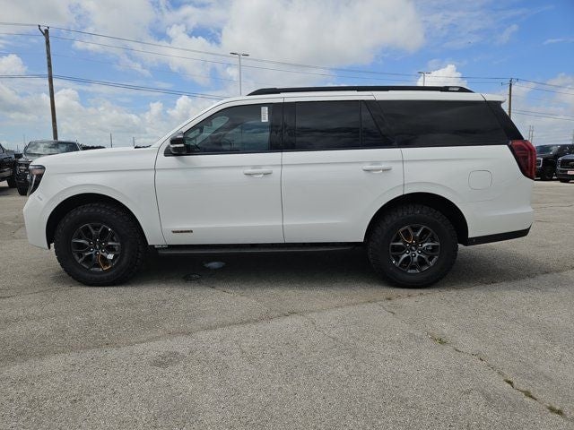 2026 Ford Expedition - Image 2