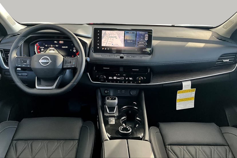2026 Nissan Rogue - Image 3