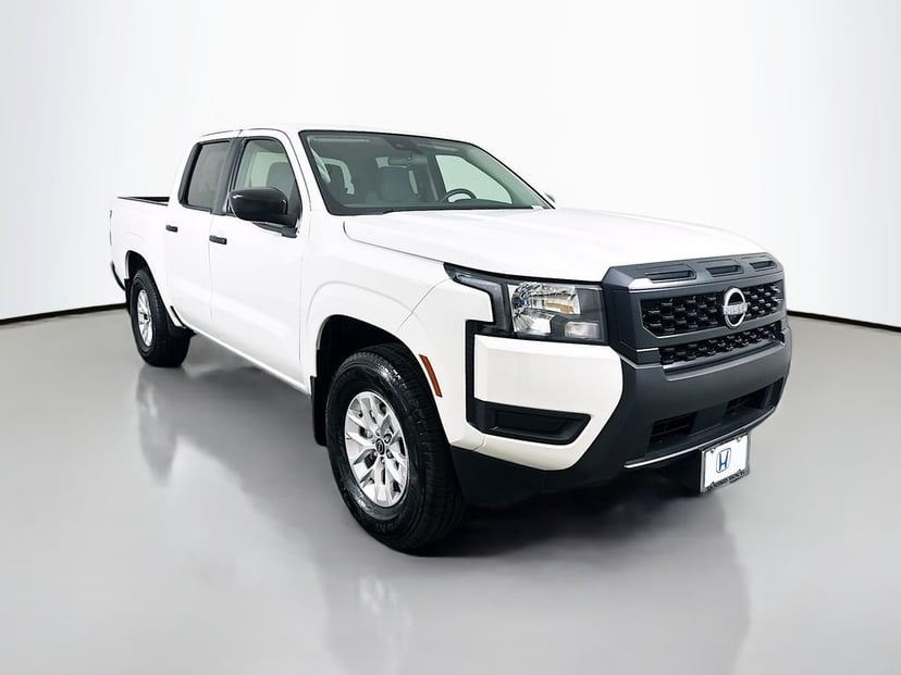 2025 Nissan Frontier - Image 1