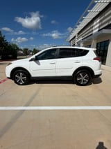 2017 Toyota RAV4 - Preview 2