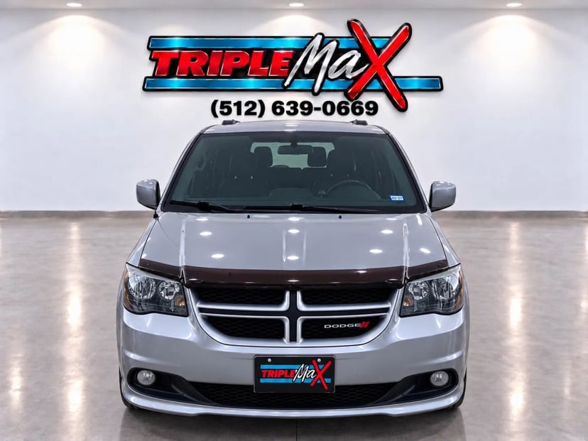 2016 Dodge Grand Caravan - Image 1