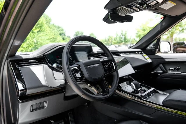 2026 Land Rover Range Rover Sport - Image 3