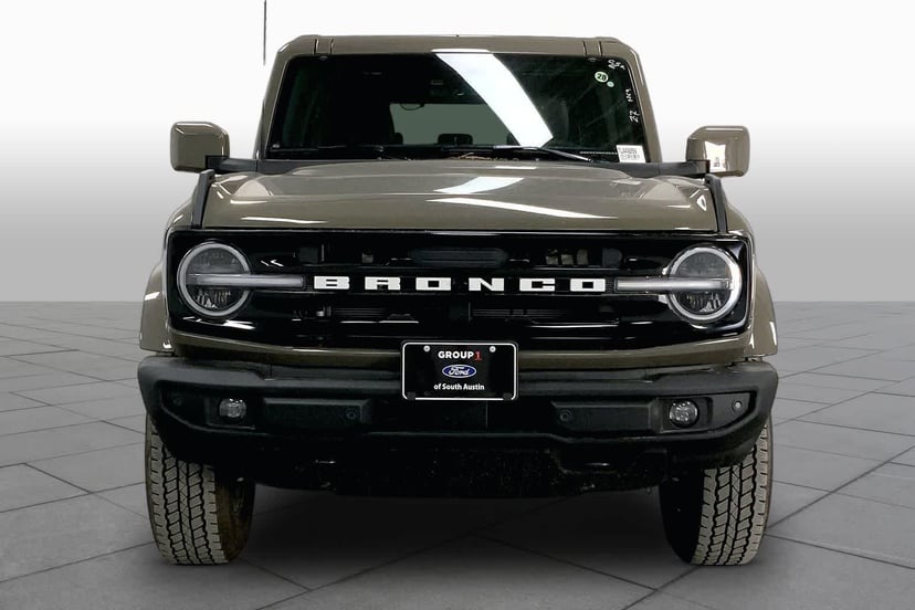 2026 Ford Bronco - Image 2