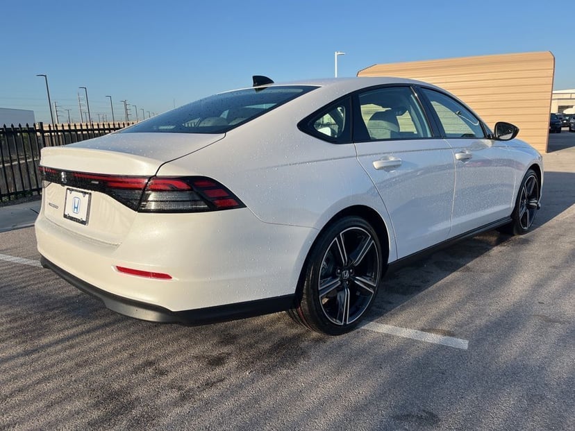 2026 Honda Accord - Image 2