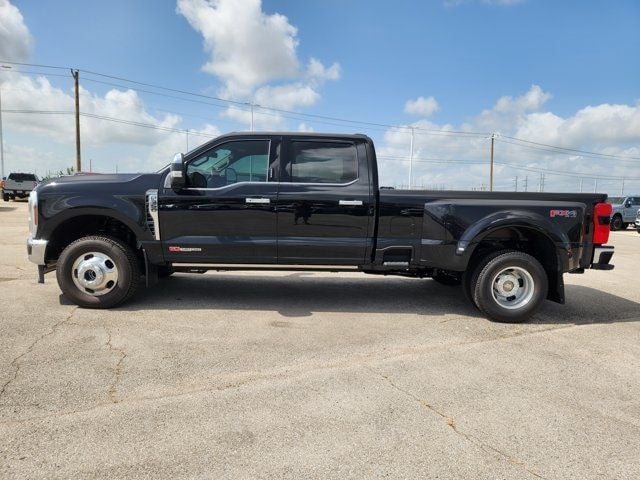 2026 Ford F-350 - Image 2