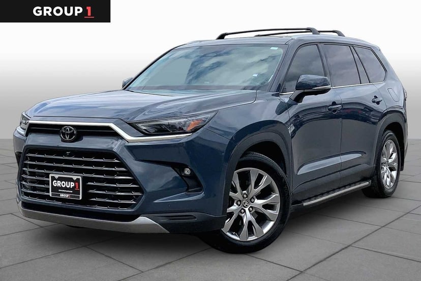 2025 Toyota Grand Highlander - Image 1
