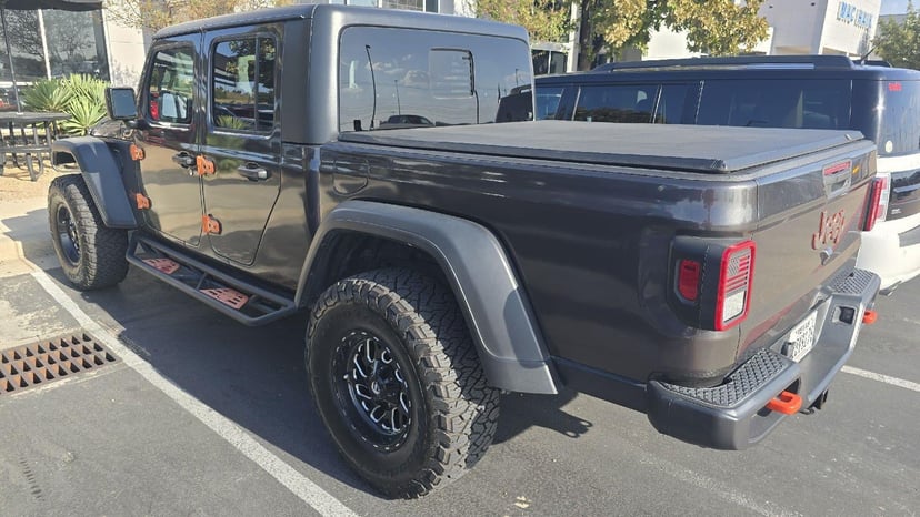 2021 Jeep Gladiator - Image 3