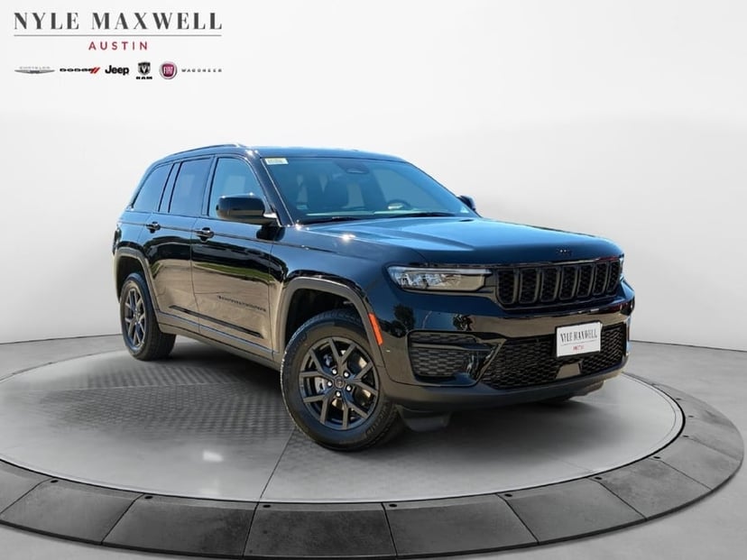 2027 Jeep Grand Cherokee - Image 1