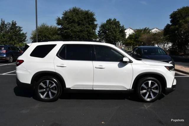 2025 Honda Pilot - Image 3